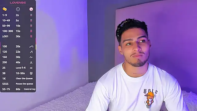 Snapshot of Yoi_Olimpo chatting on February 3, 2025, 4:10 pm Yoi Olimpo online show from February 3, 2025, 4:10 pm