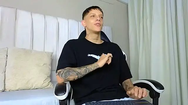 Adam hard  online show from September 23, 2025, 8:16 pm