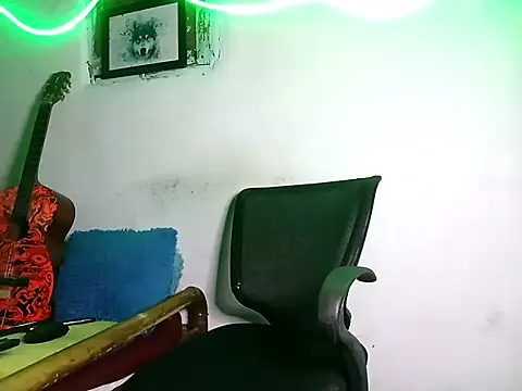 Snapshot of 628-andrew chatting on September 29, 2025, 2:34 pm 628-andrew online show from September 29, 2025, 2:34 pm