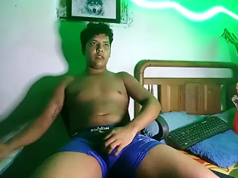 Snapshot of 628-andrew chatting on October 22, 2025, 11:25 pm 628-andrew online show from October 22, 2025, 11:25 pm