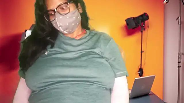 Snapshot of mamoni91 chatting on October 16, 2025, 3:15 am mamoni91 online show from October 16, 2025, 3:15 am