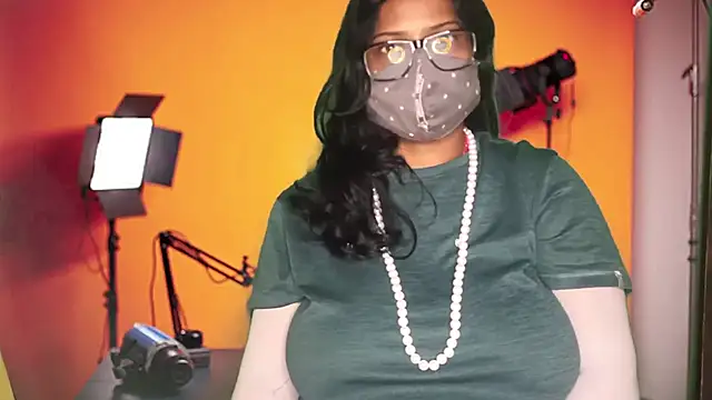 Snapshot of mamoni91 chatting on September 28, 2025, 2:29 am mamoni91 online show from September 28, 2025, 2:29 am