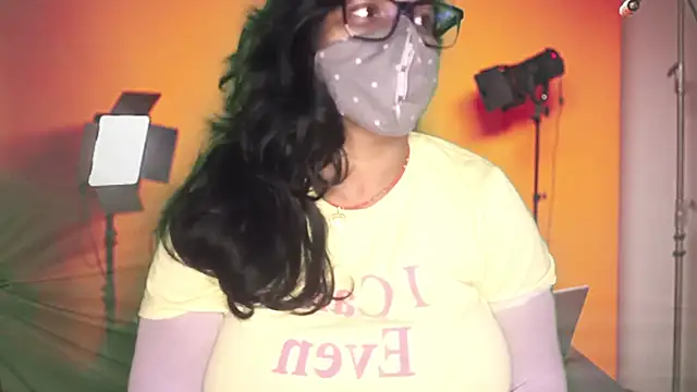 Snapshot of mamoni91 chatting on October 15, 2025, 2:43 am mamoni91 online show from October 15, 2025, 2:43 am