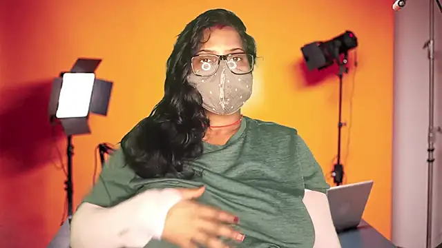 Snapshot of mamoni91 chatting on October 29, 2025, 3:16 am mamoni91 online show from October 29, 2025, 3:16 am