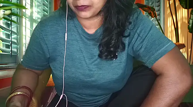 mamoni91 online show from March 21, 2025, 2:50 am