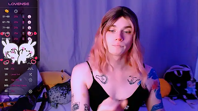 Alice Hells online show from October 17, 2025, 5:55 am