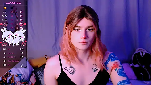 Alice Hells online show from December 14, 2025, 5:57 am