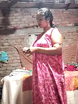 Hotty-dola online show from March 6, 2025, 3:02 pm
