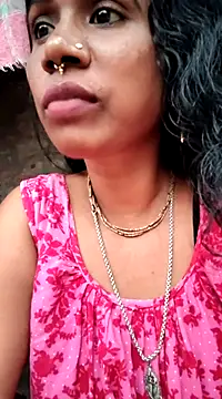 Hotty-dola online show from February 2, 2025, 11:07 am