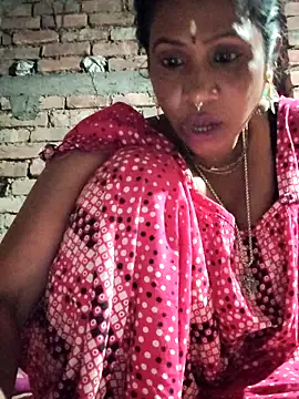 Hotty-dola online show from February 6, 2025, 4:36 pm