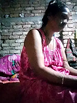Hotty-dola online show from February 20, 2025, 4:39 am