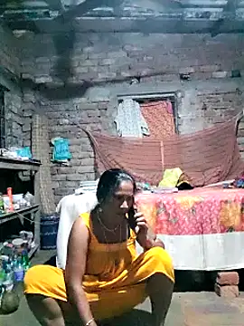 Hotty-dola online show from March 9, 2025, 4:33 pm