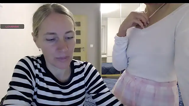 Snapshot of Pepper_mur chatting on October 16, 2025, 5:54 pm Pepper mur online show from October 16, 2025, 5:54 pm