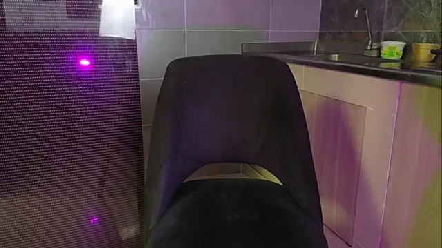 Snapshot of GABYTAYLOR_ chatting on October 2, 2025, 1:47 pm GABYTAYLOR online show from October 2, 2025, 1:47 pm