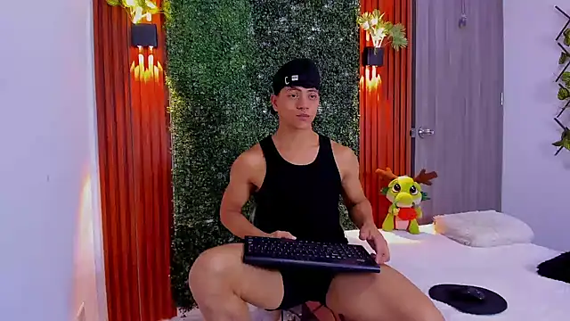 Snapshot of Valentino__X chatting on October 2, 2025, 3:04 pm Valentino X online show from October 2, 2025, 3:04 pm