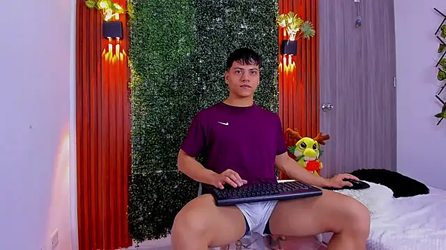 Snapshot of Valentino__X chatting on September 20, 2025, 2:11 pm Valentino X online show from September 20, 2025, 2:11 pm