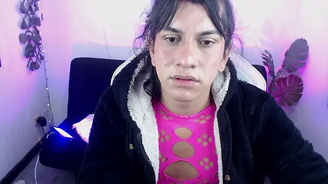 Tefy bratz online show from March 14, 2025, 11:34 am