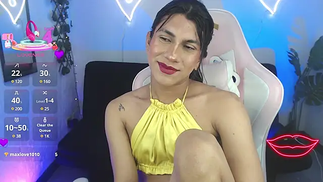 Tefy bratz online show from March 6, 2025, 3:56 pm