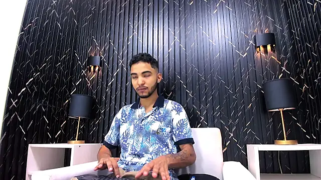 DavidHarlow online show from February 22, 2025, 12:18 pm