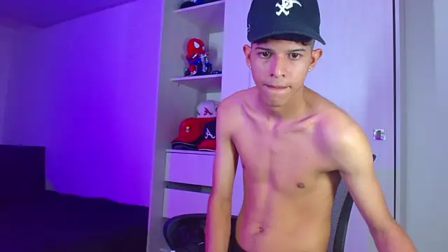 LiamGadiell online show from February 20, 2025, 1:46 am