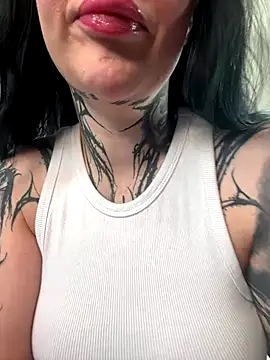 Snapshot of PalinaPr chatting on October 1, 2025, 9:14 am PalinaPr online show from October 1, 2025, 9:14 am