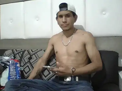 Snapshot of oiram27 chatting on October 16, 2025, 5:59 am oiram27 online show from October 16, 2025, 5:59 am