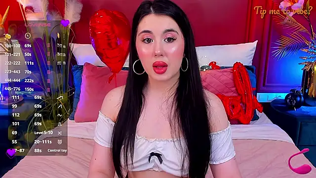 Snapshot of Mayzzie chatting on February 13, 2026, 3:56 pm Mayzzie online show from February 13, 2026, 3:56 pm