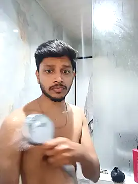 skinnyyyyyyyyy online show from April 7, 2026, 3:41 am