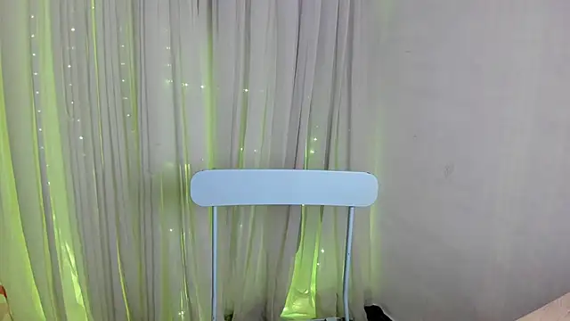 Snapshot of IvyLayla_ chatting on February 23, 2025, 11:04 pm IvyLayla online show from February 23, 2025, 11:04 pm