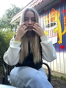 alexa glory online show from September 25, 2025, 9:48 am