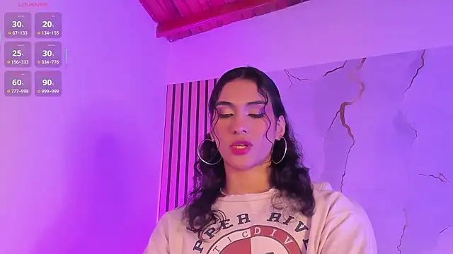 Snapshot of MiaCavallii_ chatting on October 7, 2025, 3:40 am MiaCavallii  online show from October 7, 2025, 3:40 am