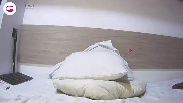 Snapshot of bruce_bigg chatting on October 7, 2025, 11:33 am bruce bigg online show from October 7, 2025, 11:33 am