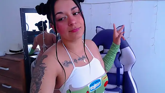 Samanta james19 online show from February 10, 2026, 6:07 pm