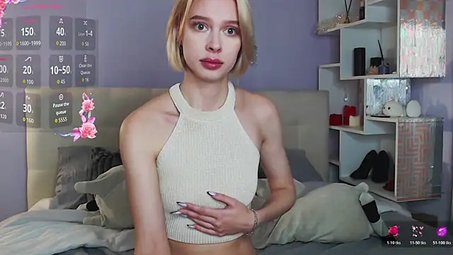 Snapshot of White_Lioness chatting on October 24, 2025, 1:54 pm White Lioness online show from October 24, 2025, 1:54 pm