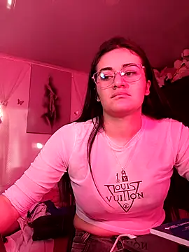 Hanna Kinsley online show from October 2, 2025, 10:02 pm