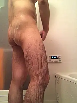 SzkzLing online show from September 15, 2025, 11:05 pm