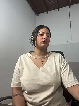 AliceMayer1 online show from March 11, 2025, 6:08 am