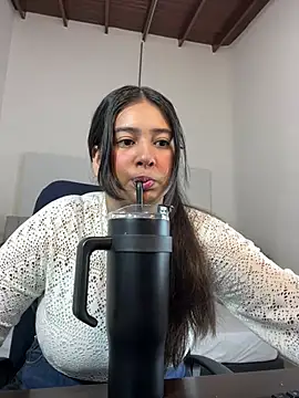 AliceMayer1 online show from February 25, 2025, 4:24 am