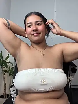 AliceMayer1 online show from March 18, 2025, 7:44 am