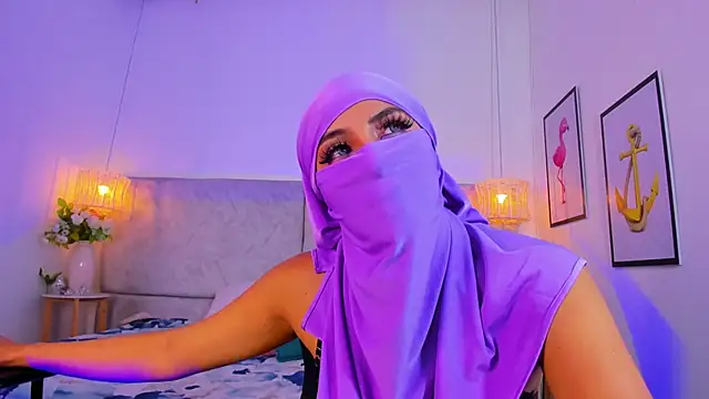 Snapshot of naomiii__ chatting on October 25, 2025, 11:53 am naomiii   online show from October 25, 2025, 11:53 am