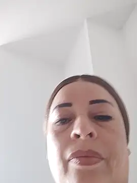 Snapshot of _Prinscarlet_ chatting on October 27, 2025, 8:32 pm  Prinscarlet  online show from October 27, 2025, 8:32 pm