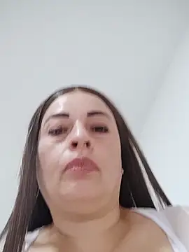 Snapshot of _Prinscarlet_ chatting on September 21, 2025, 3:28 pm  Prinscarlet  online show from September 21, 2025, 3:28 pm