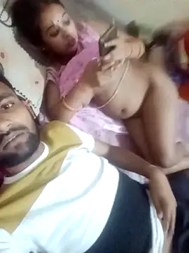 Surajpuja79 online show from April 25, 2026, 3:53 pm