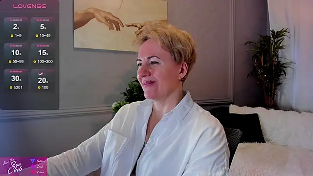 Nika Smit online show from January 17, 2025, 1:03 pm