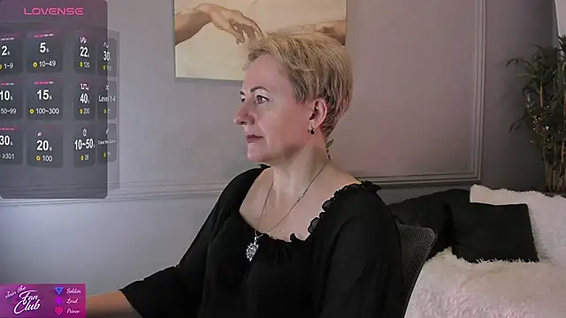 Nika Smit online show from January 18, 2025, 5:20 am
