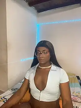 bigcrisblack online show from December 22, 2024, 5:44 am