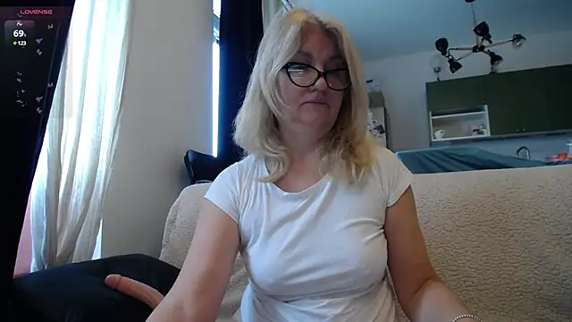 Blond Woman online show from January 23, 2025, 9:29 am