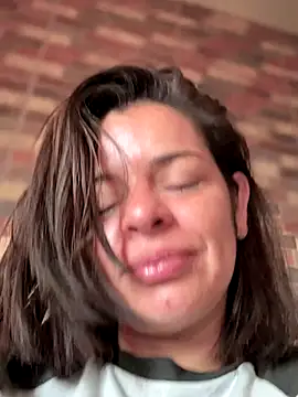 Snapshot of NATHALIA-28_ chatting on September 28, 2025, 12:01 pm NATHALIA-28  online show from September 28, 2025, 12:01 pm