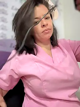 Snapshot of NATHALIA-28_ chatting on October 9, 2025, 12:06 pm NATHALIA-28  online show from October 9, 2025, 12:06 pm