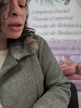 Snapshot of NATHALIA-28_ chatting on October 11, 2025, 12:06 pm NATHALIA-28  online show from October 11, 2025, 12:06 pm